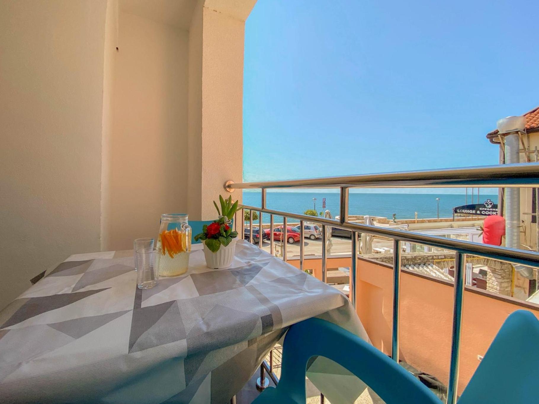 Libera One Lägenhet Novigrad Istria Exteriör bild